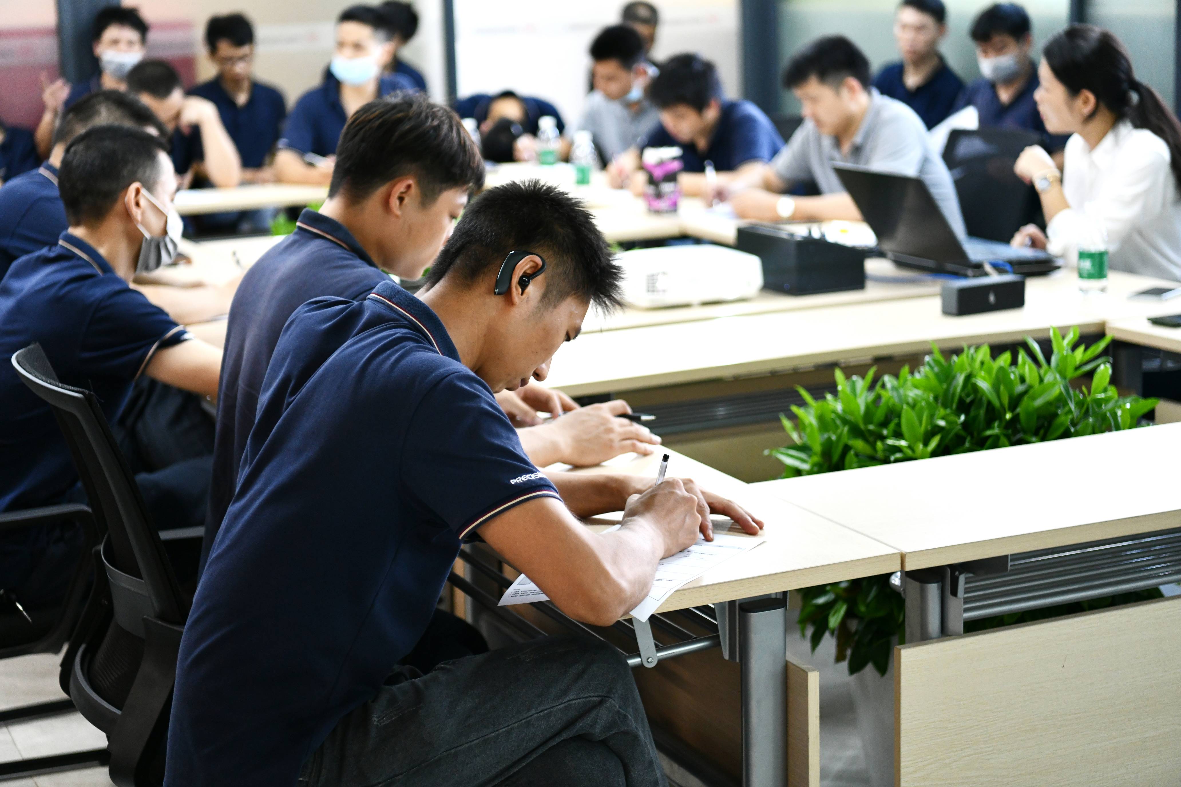 澳门三期内必开三码