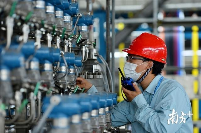 广东规上工业增加值连续6个月回升，工业投资项目落地牵引产业蓄能